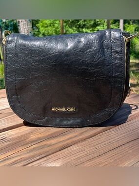 MICHAEL KORS Crocodile Embossed Soft Leather Handbag GoldTone Hardware Black